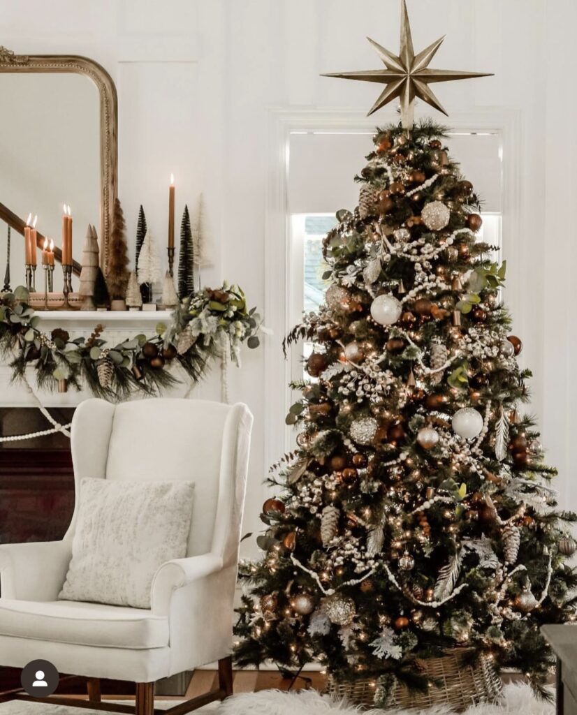 11 Neutral Christmas Tree Ideas - White Oak Shop