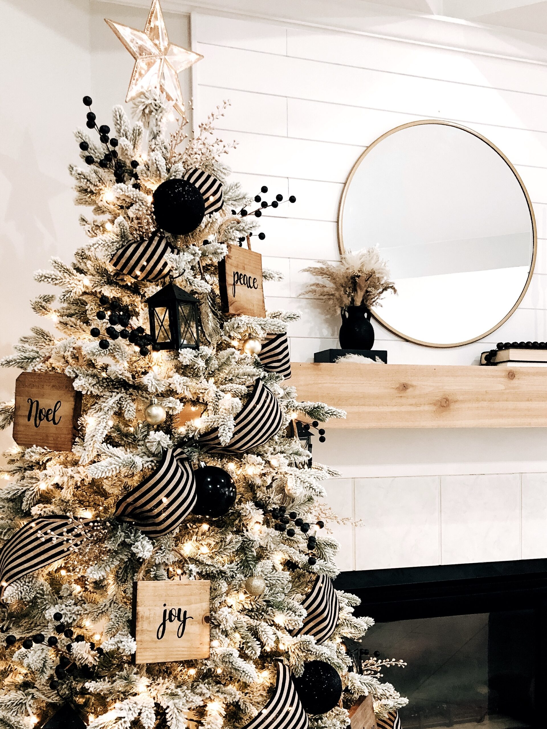 Black and White Christmas Ideas and Decor - White Oak Shop